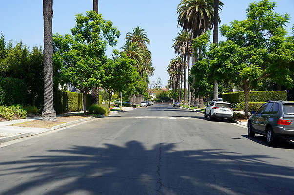 VIctoria Ave.North. 22