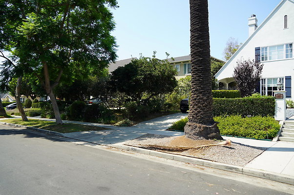 VIctoria Ave.North. 15