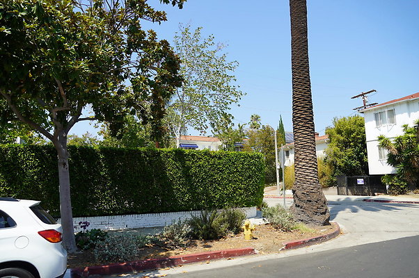 VIctoria Ave.North. 35