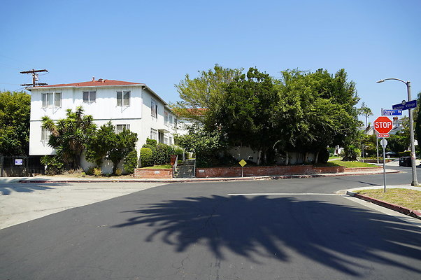 VIctoria Ave.North. 36