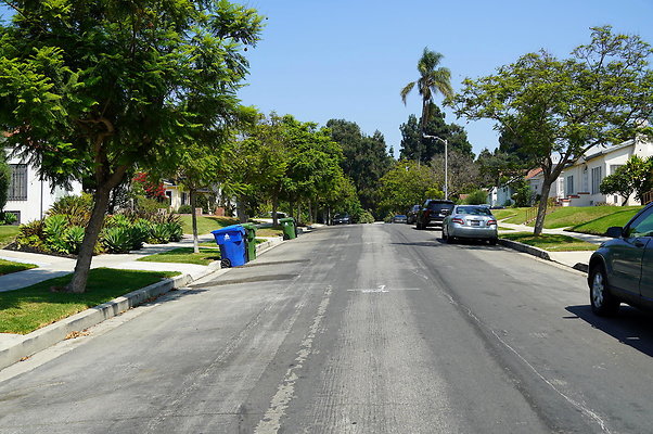 Plymouth.Ave.North. 16