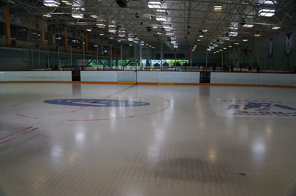 Ice.Station.Pond.10
