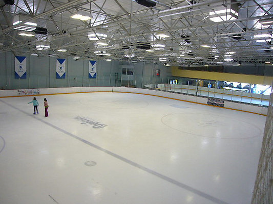 Ice.Station.Skate.Rink.Valencia36