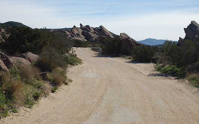 Road in to Vasquez