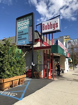 Bobbys.Cafe.WH.016