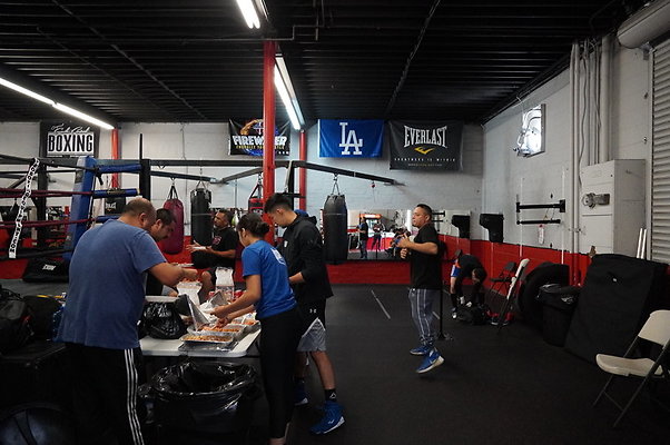 Knock.Out.Box.So.Gate.073
