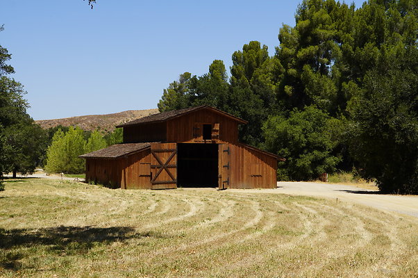 GOR.Ragwing Barn.Green.006