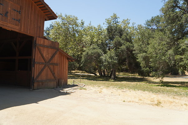 GOR.Ragwing Barn.Green.013