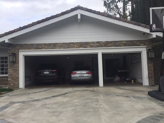 9564 garage3