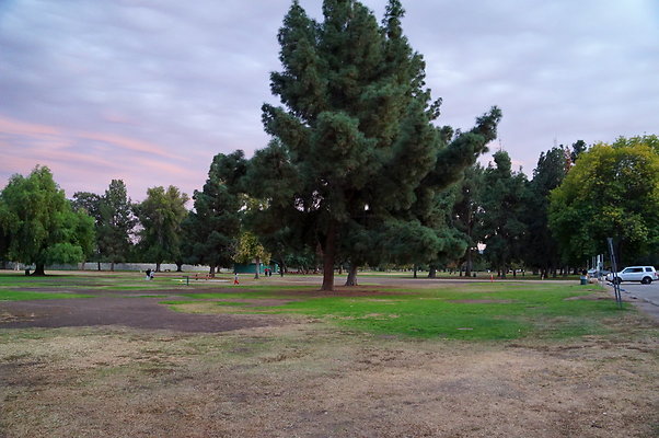 Woodley.Park.03