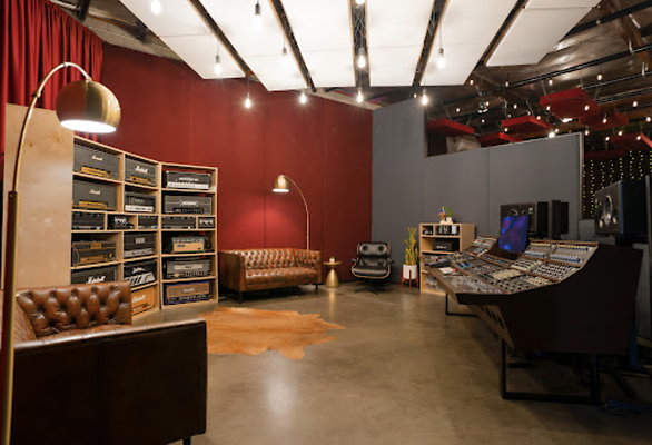 Mad.Muse.Studios.DTLA.002