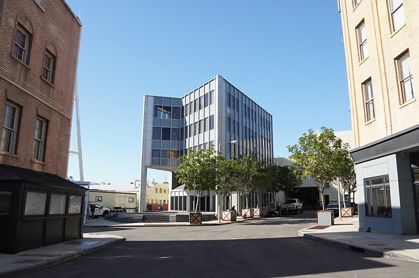 Paramount.B-Lot.Jan.2023.060