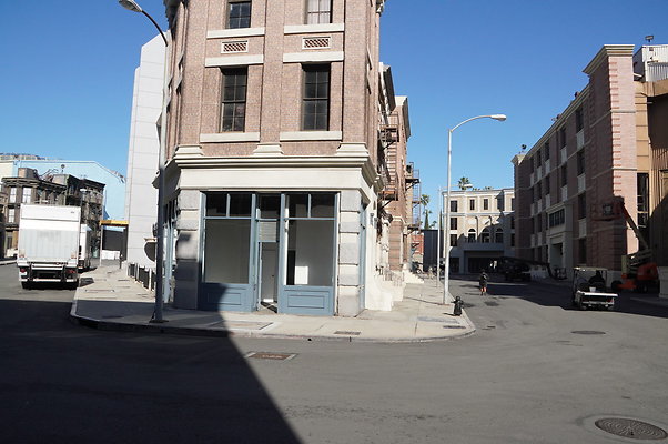Paramount.B-Lot.Jan.2023.093