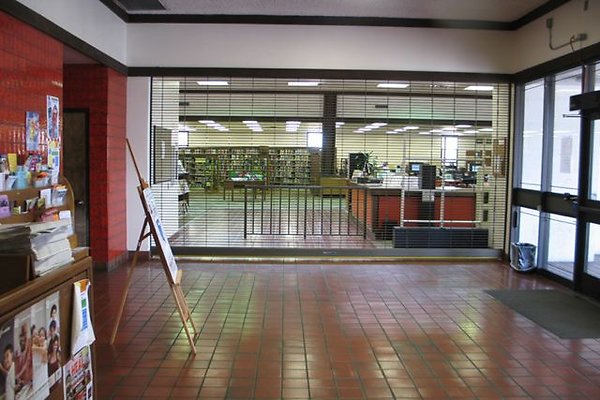 Exterior-Entrance-6