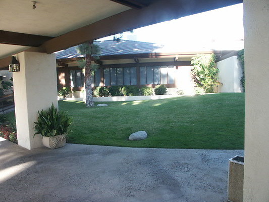 Friendly.Hills.Exts.33 Friendly.Hills.Exts.33