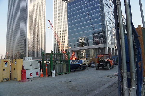 Clark Consrtuctino.Ave.Stars.Cent.City.08