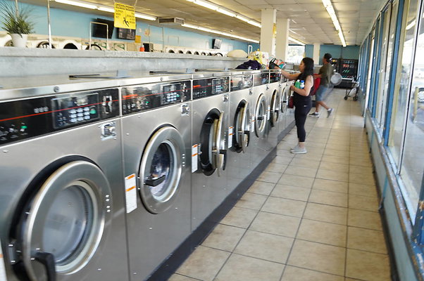 24.Hr.Coin Laundry.20