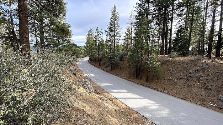 MT PINOS RD 349 S 8.37